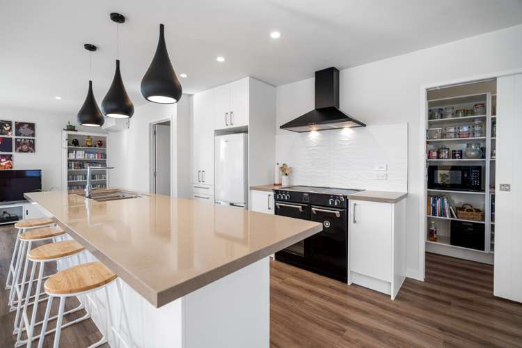 69 Harding Drive Papamoa_2