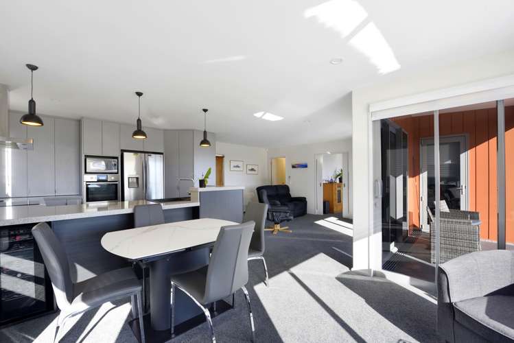 241 The Ridgeway Stoke_6