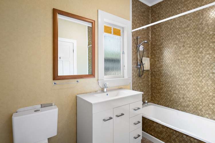 17 Albert Street Waihi_9