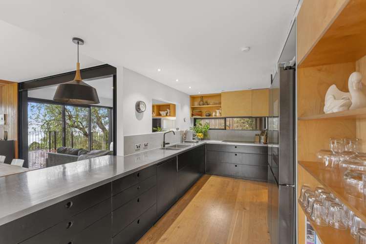 6 Merlincote Crescent Governors Bay_7