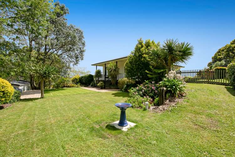 11 Burne Road Waitoki_24