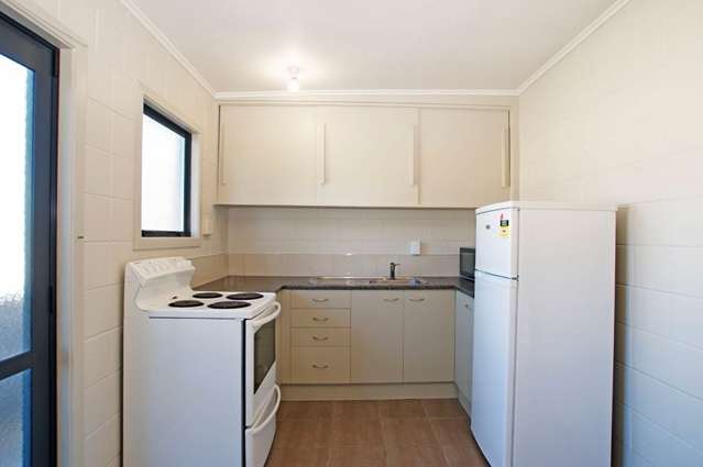 6/2 Hammond Street Hamilton Central_2