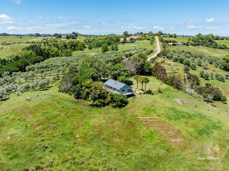 47 Merril Road Paparoa_24