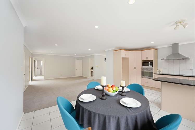 5 Alderbury Way Henderson_14