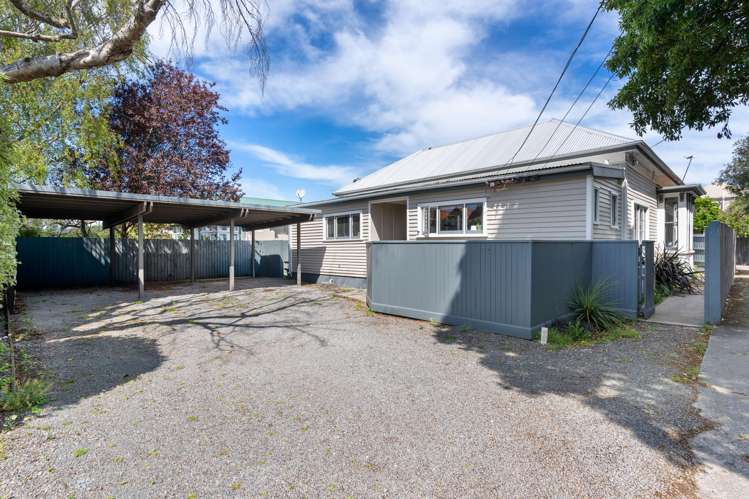 24 Buffon Street Waltham_9