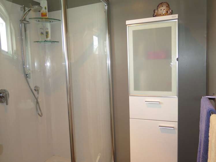 3/2 Cross Street Marchwiel_14