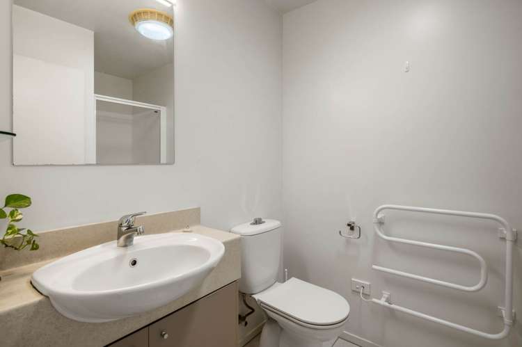 4/27 Opito Way East Tamaki_8