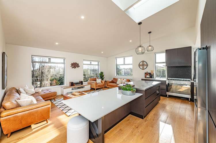 12A Montgomery Road_4