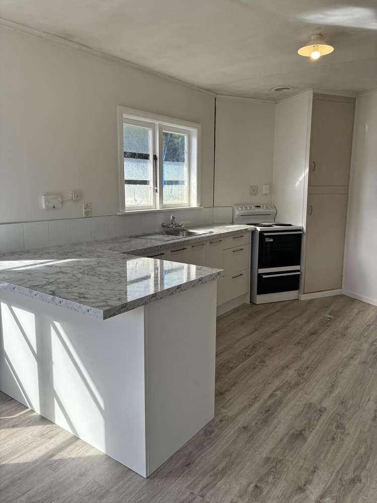 58A Sutton Crescent Papakura_3