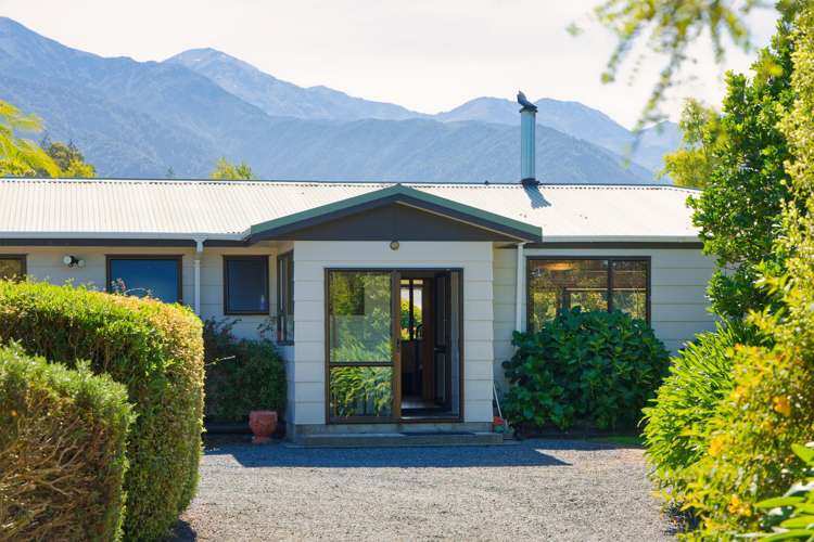 276 Schoolhouse Road Kaikoura Flat_16