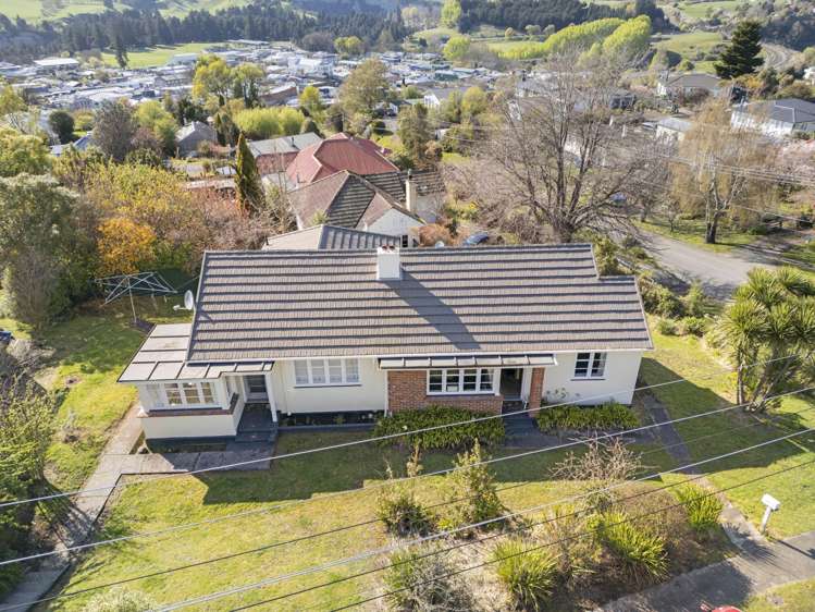 2/4 Lark Street Taihape_16