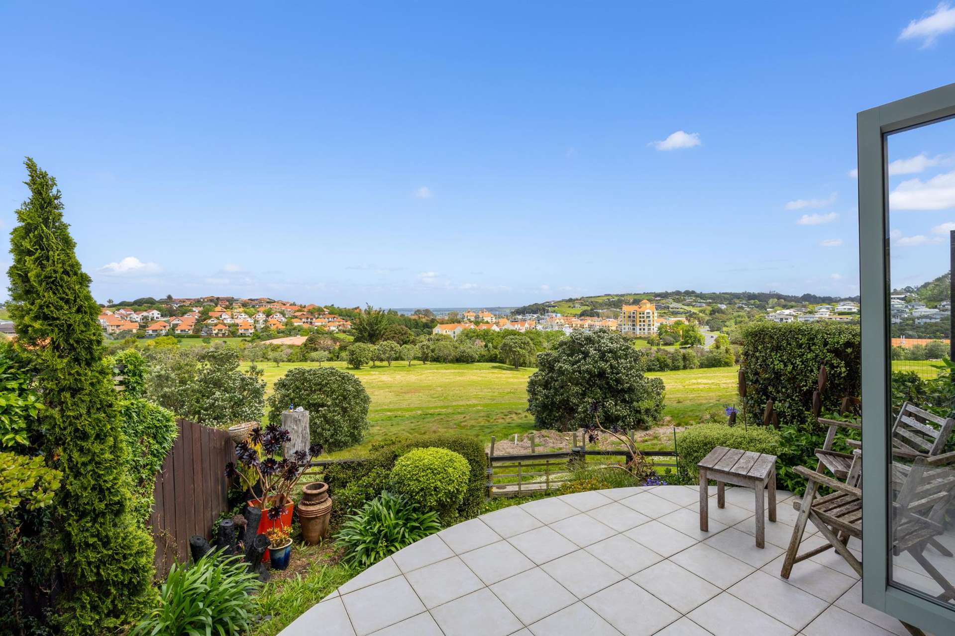 280 Alec Craig Way Gulf Harbour_0