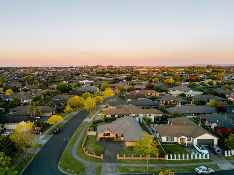 2 Miers Glade Rototuna North_21