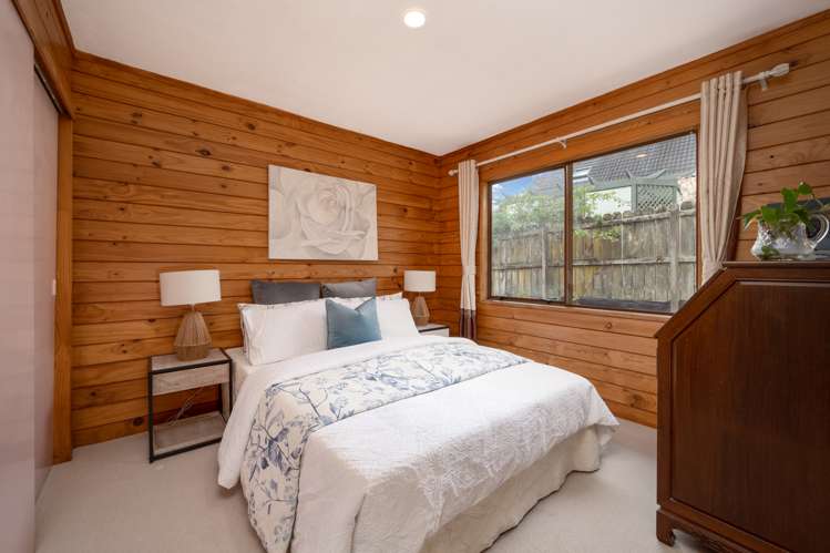 12 Channing Crescent Botany Downs_27