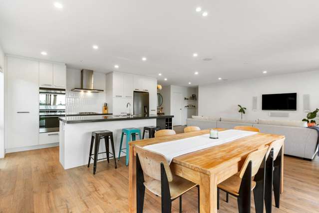 43 Aberdeen Crescent Wattle Downs_4