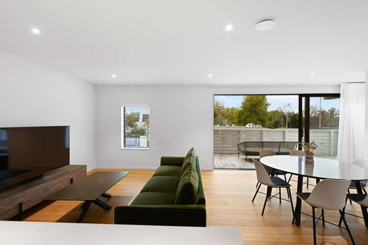 1/2 Manning Street Hamilton Central_14