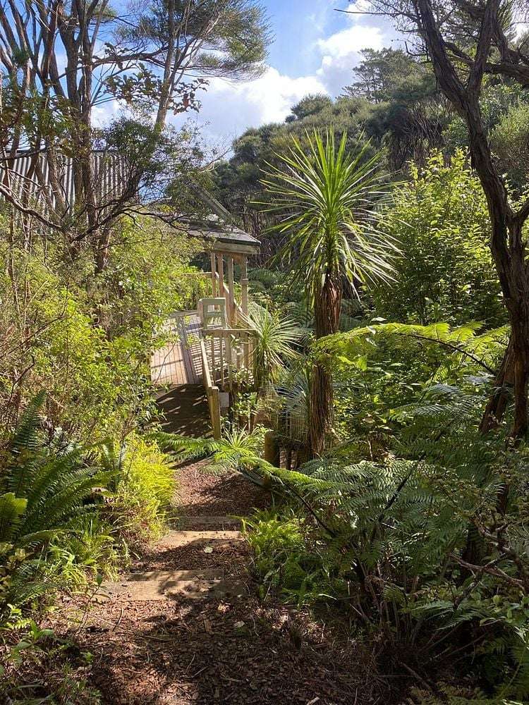 Tane Mahuta/122 Lone Kauri Road Karekare_8