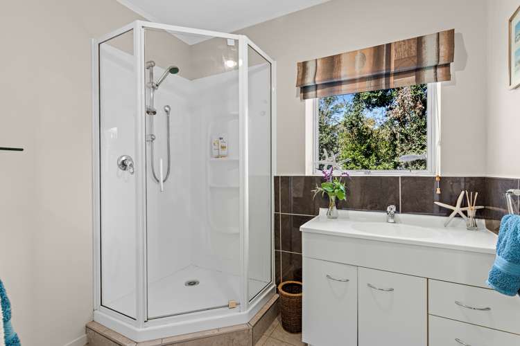 10 Williams Crescent Point Wells_13