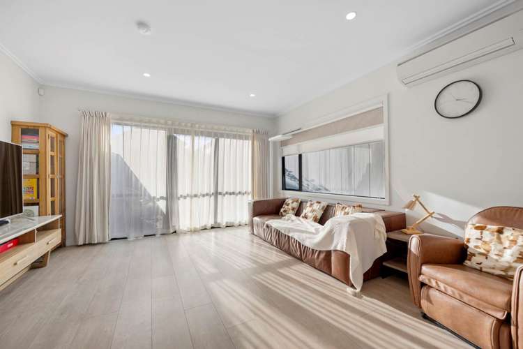 9 Ian Morrison Road Hobsonville_17