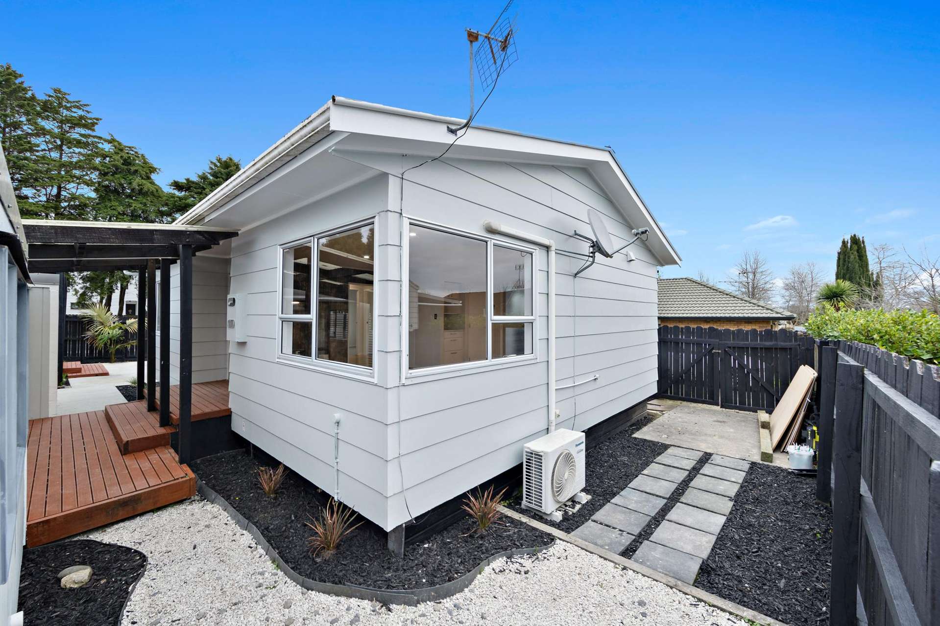 2/148 Settlement Road Papakura_0