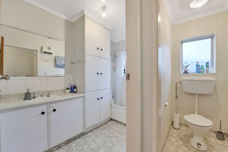 2/7 Hereford Street Stoke_8