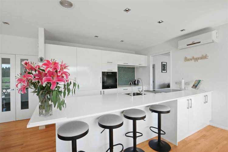 633 Downs Road West Eyreton_5