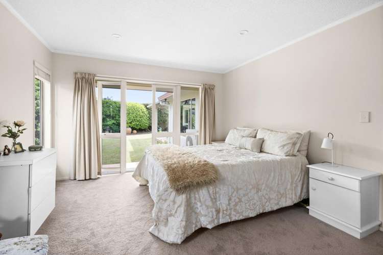 11 Bishops Close Greenmeadows_15