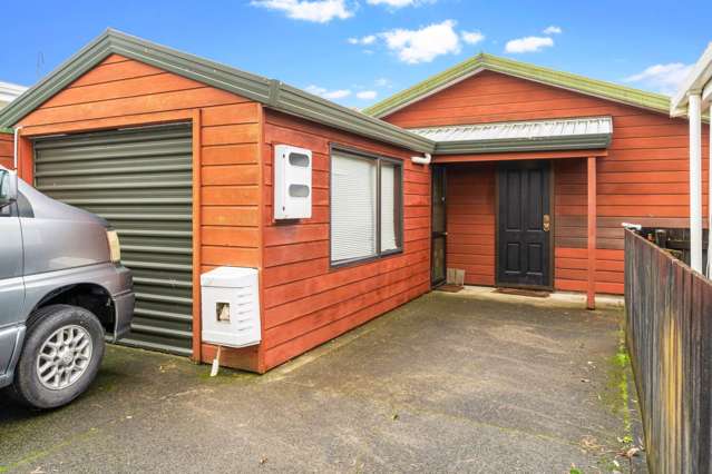 196 & 196A Shirley Road Papatoetoe_3