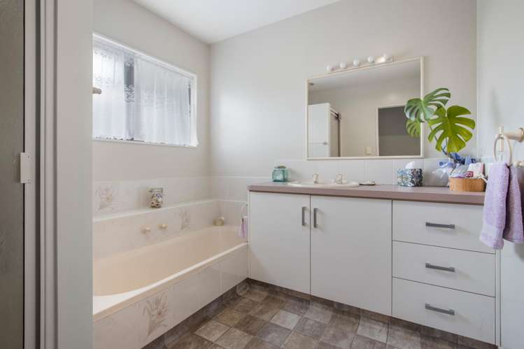 49 Levley Lane Katikati_15