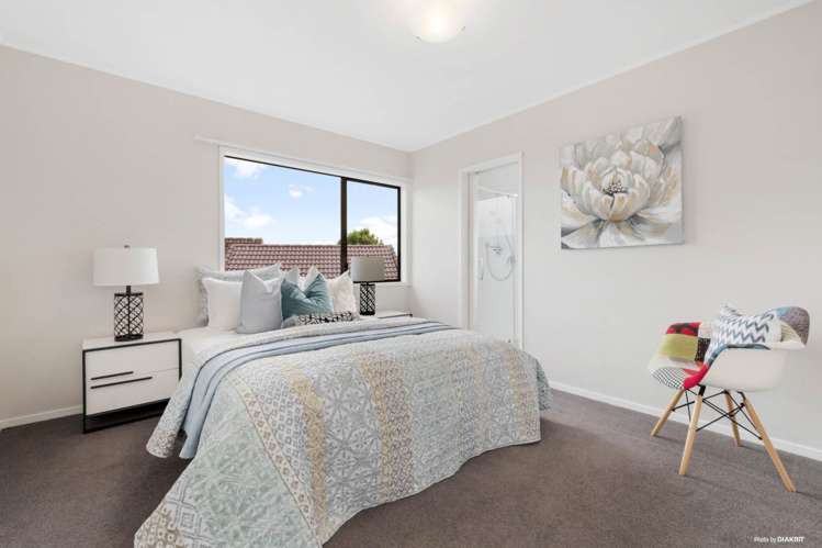 10 Acland Place Botany Downs_7