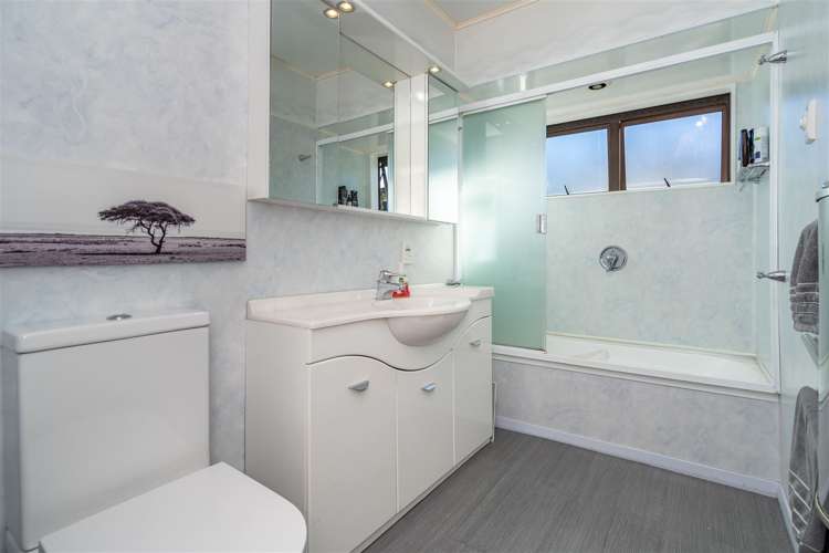 37 Waldron Crescent Green Island_13