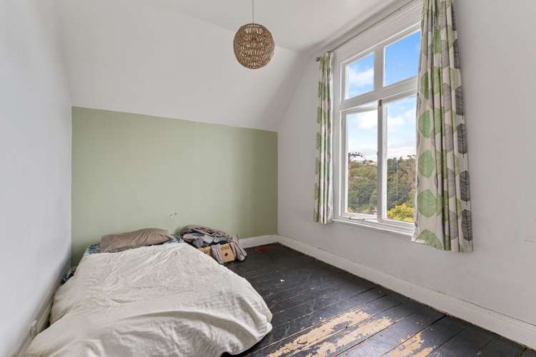 97 Leckhampton Court Clyde Hill_9