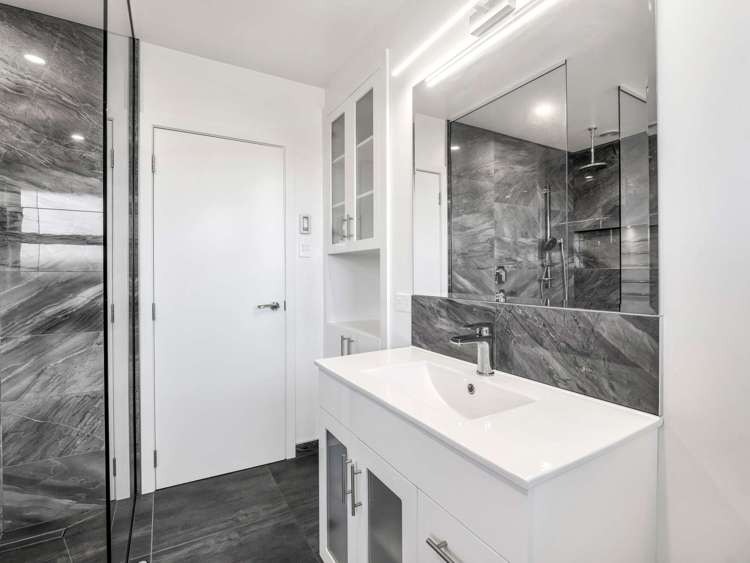 107 Racecourse Road Allenton_24