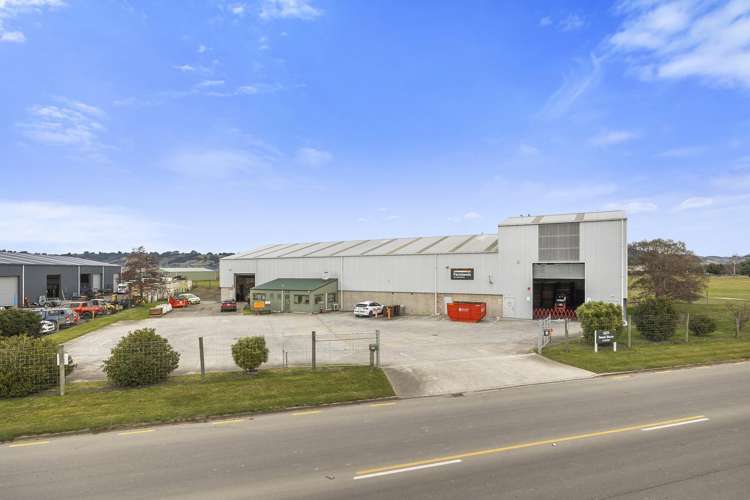 168 Dukes Road North_0