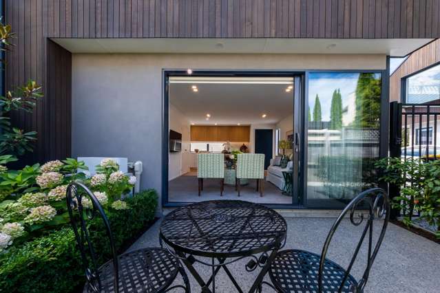 2/126 Rugby Street Merivale_4