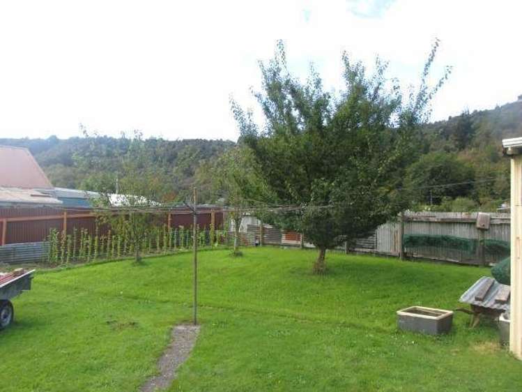 15 Walsh Street Reefton_5
