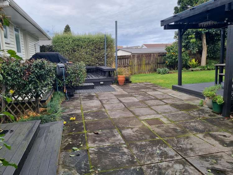10 Bristol Avenue Brookfield_22