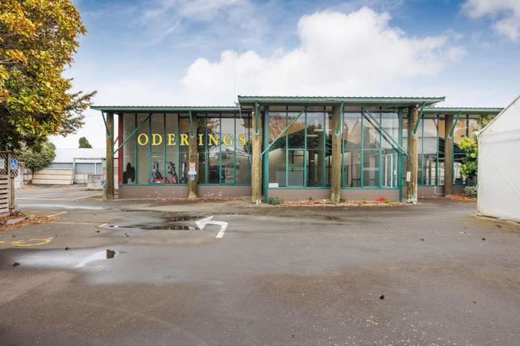 136 Cook Street West End_2