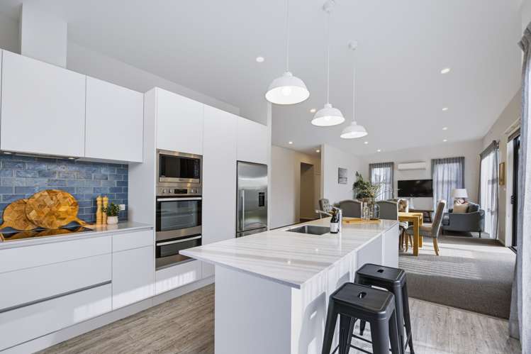 5 Kotare Drive Waiwhakaiho_10