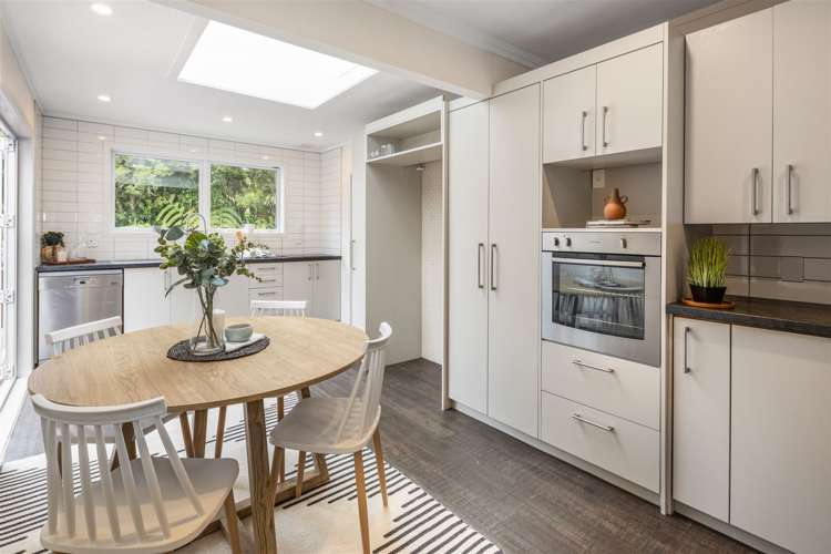 27 Caesars Place Churton Park_9