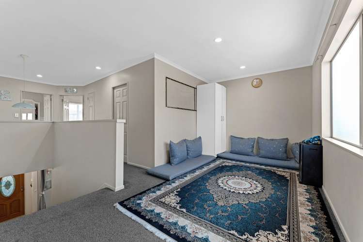 13 BUSHPARK PLACE Flat Bush_10
