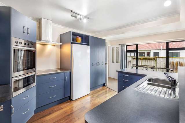 49 Peppertree Glade Kelvin Grove_1