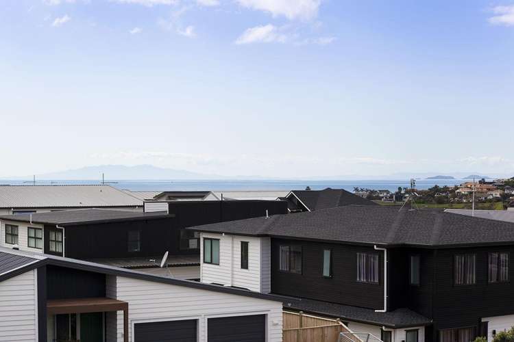 6 Greenlink Rise Long Bay_18