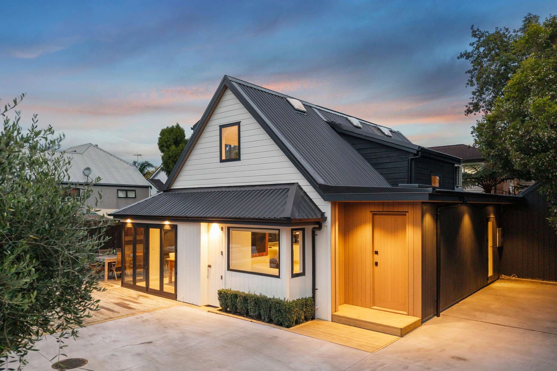 2/178 Landscape Road Mount Eden_0