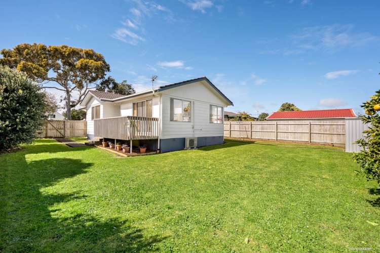 10 Crispian Place Manurewa_14