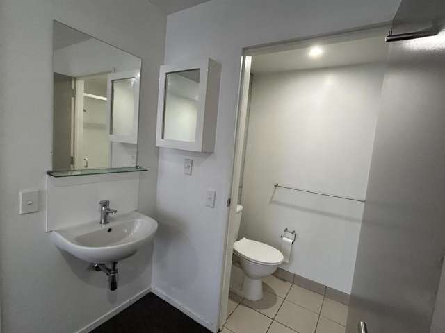 RM 5, 2/31 Poulson Street Addington_4