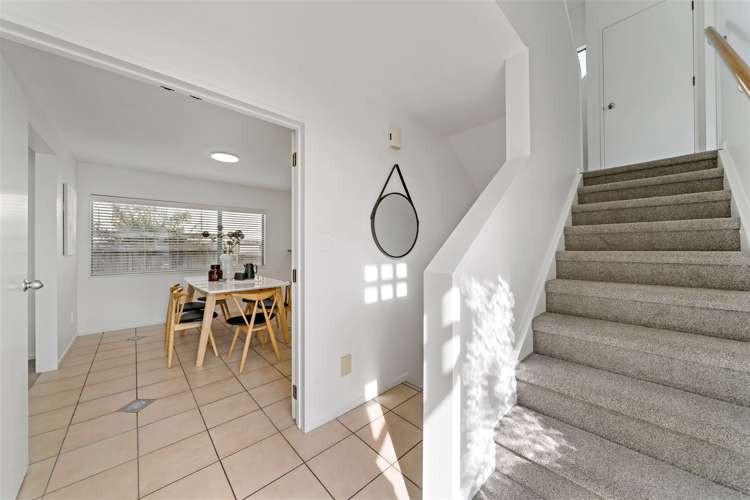 1/30 Lomond Street Takapuna_8