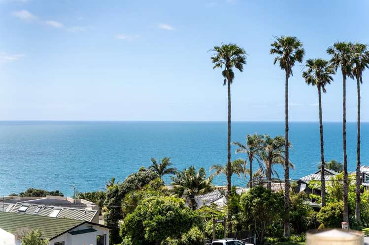 66 Churchill Road Murrays Bay_2