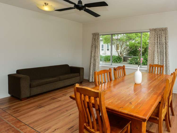 708 Murdoch Road East Akina_6