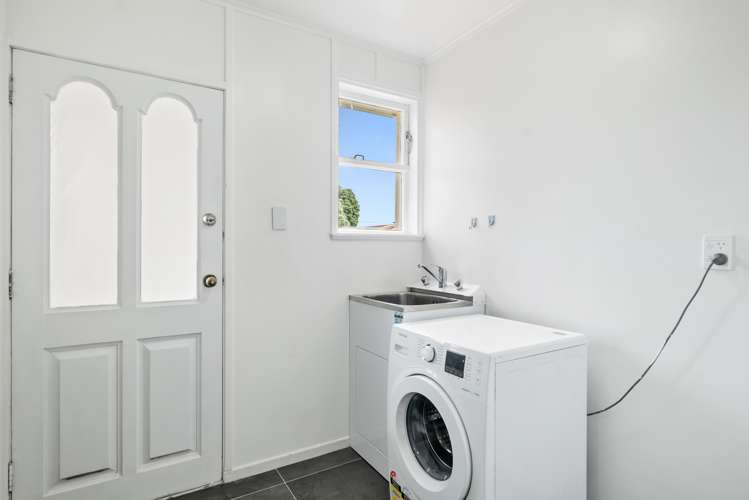 44 Dyer Street Epuni_17